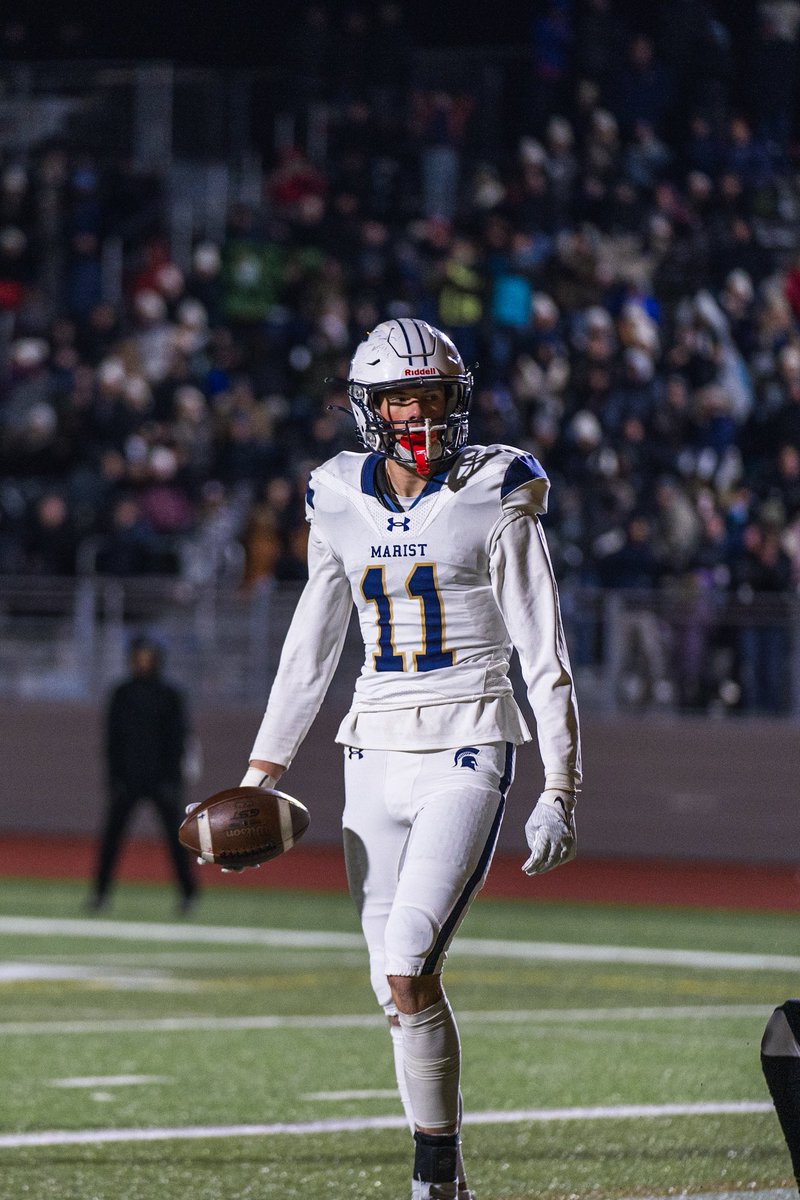 MaristFBall's tweet photo. 1st Team All State WR
Kaden Erlenbush
#WeAreOne https://t.co/rYy8qdDVL9