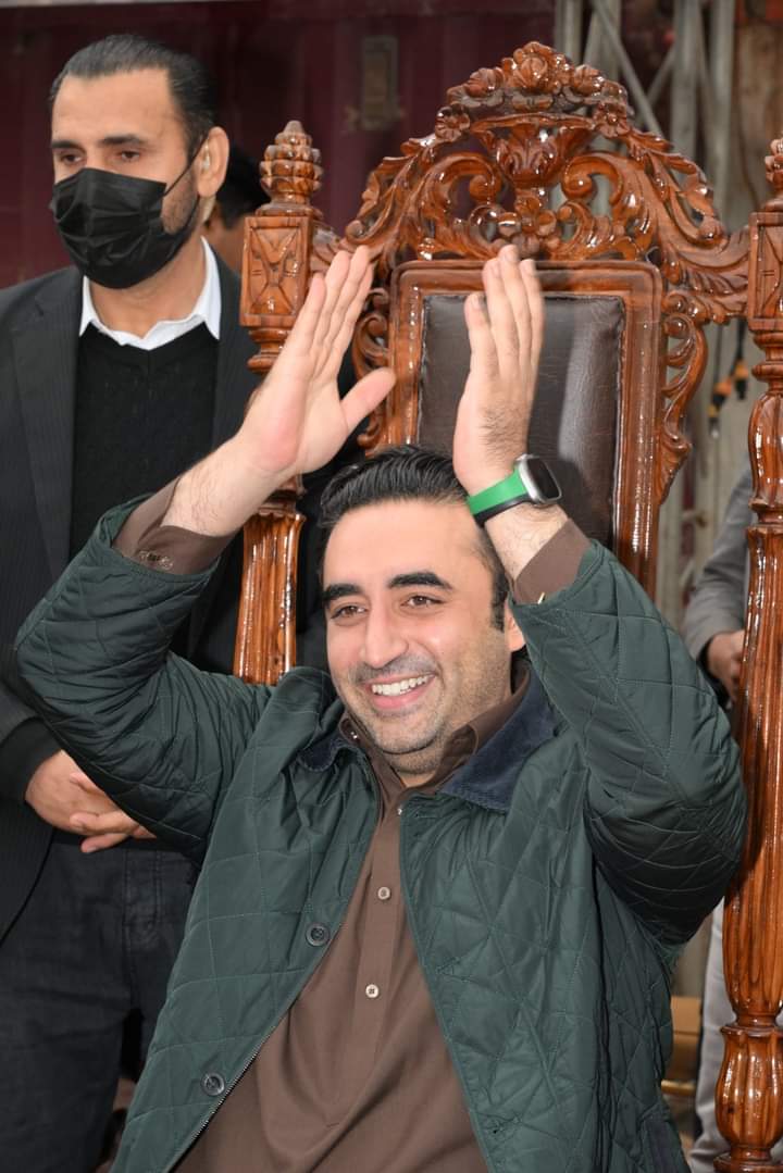 MehdiShozib's tweet photo. #چنو_نئی_سوچ_کو https://t.co/0RxU5L1W8U