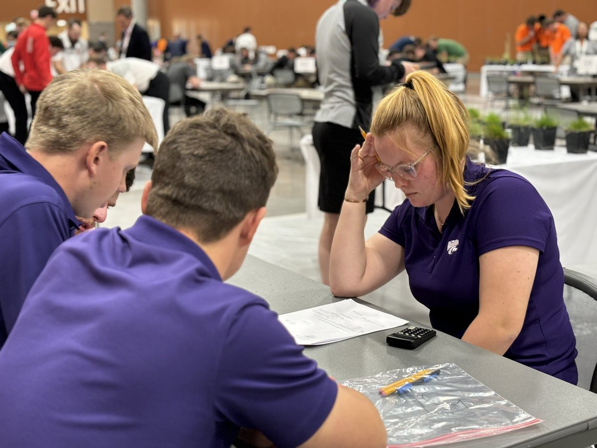 GCSAA's tweet photo. The 30th annual Collegiate Turf Bowl competition, presented in partnership with @JohnDeere, took place this afternoon. Friends + family can watch the results from GCSAA’s Instagram live tomorrow at the #GCSAAConference Send-Off Celebration kicking off at 3:15 MST. https://t.co/kdfZyXHH0U