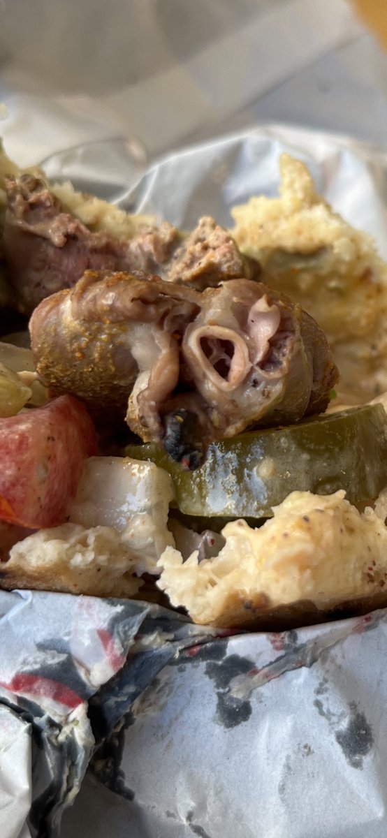 AnatomyEats's tweet photo. Chicken hearts and livers in a pita. Second photo is looking down the barrel of a chicken's aorta at a 3-part heart valve. Anatomically delicious!
#offal #nosetotail #wholeanimal #anatomyeats https://t.co/oK2qy33Ht9