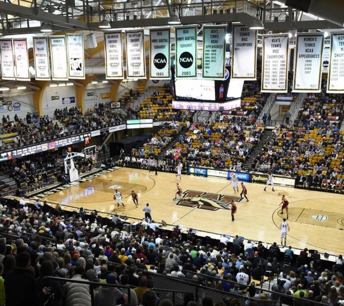 After a great conversation with <a href="/DjStephens31/">Dwayne Stephens</a> I’m blessed to receive a D1 scholarship offer from Western Michigan University! Thanks to the coaches and staff for this opportunity!