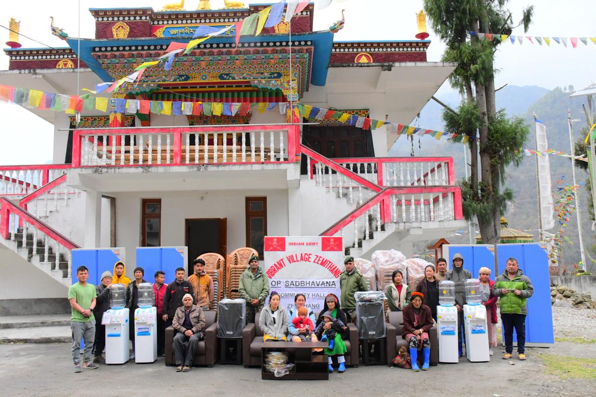 GajrajCorps_IA's tweet photo. #IndianArmy handed over various amenities like furniture, water dispensers, sound system, etc to women's self help group running #Komo's_Cafe and to the #Community_Hall at #VibrantVillage #Zemithang under Op #Sadbhavana.
@adgpi
@easterncomd
@MyGovArunachal https://t.co/ApkRRiwNBP