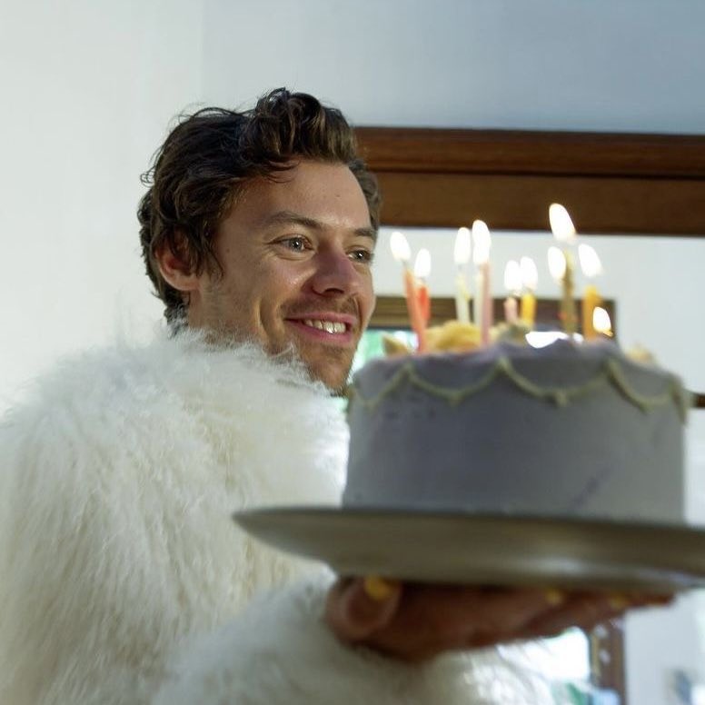 “he’s 30 now but he was once…”

- a birthday thread 🎀