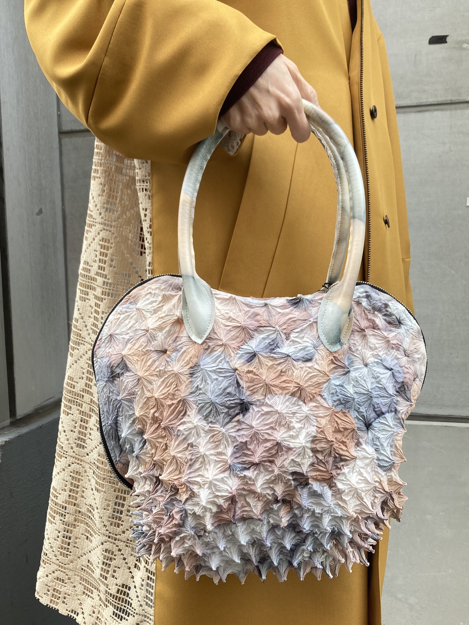 MASU SPIKY HAND BAG