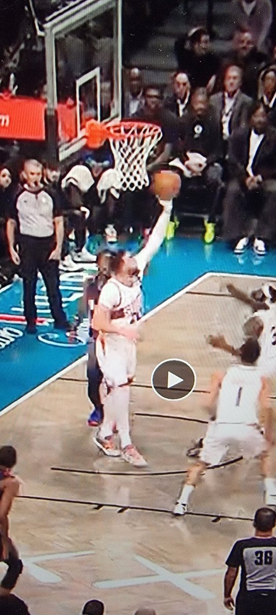mr_nowo's tweet photo. @NBA I wonder what kind of idiots work on stats during nba games.  in this situation, nurkic received a steal instead of a rebound https://t.co/gCASOqp5m6