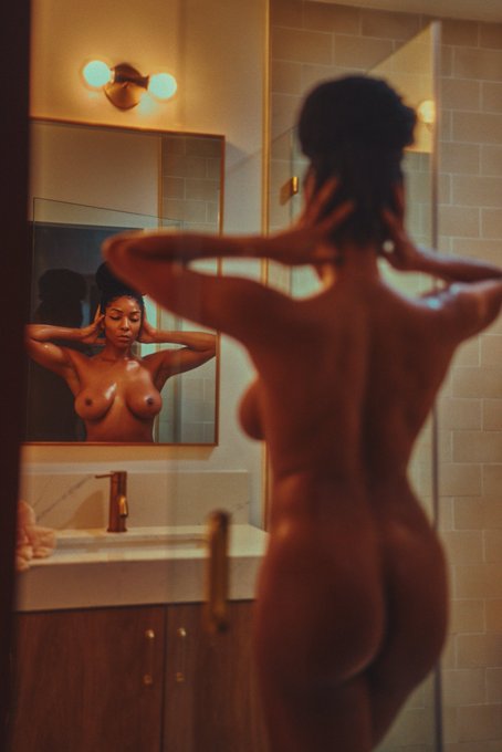 Wishing I could show off on that dick one more time. https://t.co/mVeI6gt620