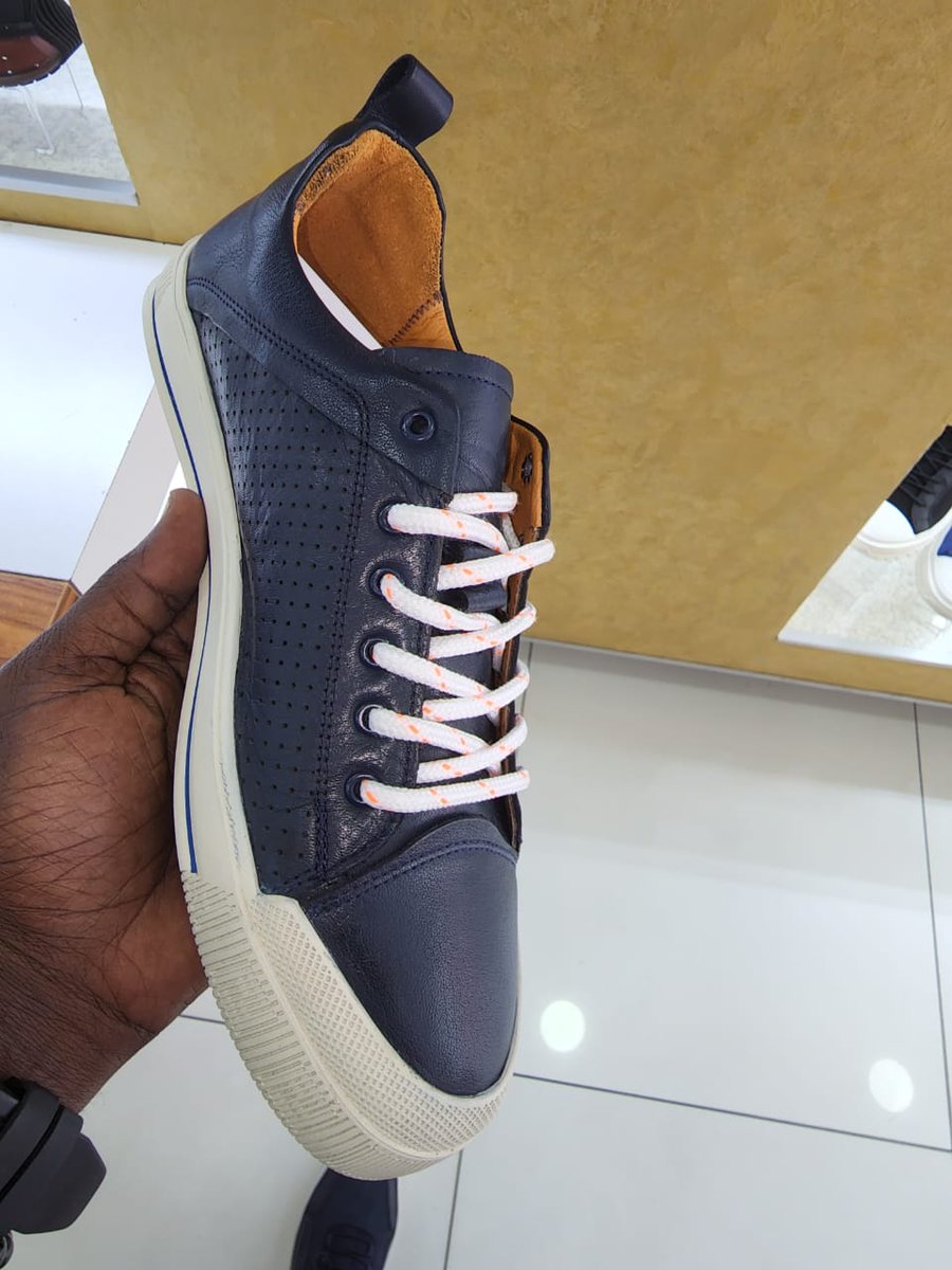 CollectionsMarc's tweet image. We are located Nairobi CBD along Moi avenue, in Digital Shopping Mall, Ground floor, shop G34 &amp;amp; G35. We are Opp. MKU Towers &amp;amp; behind Nation Center. Please call or WhatsApp 0746 817388
maps.app.goo.gl/iyL731pwu7wvmc…
We deliver countrywide80