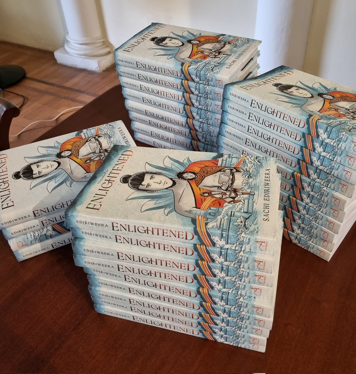 route345art's tweet image. Snaps from yesterday&apos;s author signing and discussion about &apos;Enlightened&apos; at @LakmahalLibrary Turns out children have been enjoying the book so much that they&apos;ve been reading it in one sitting!