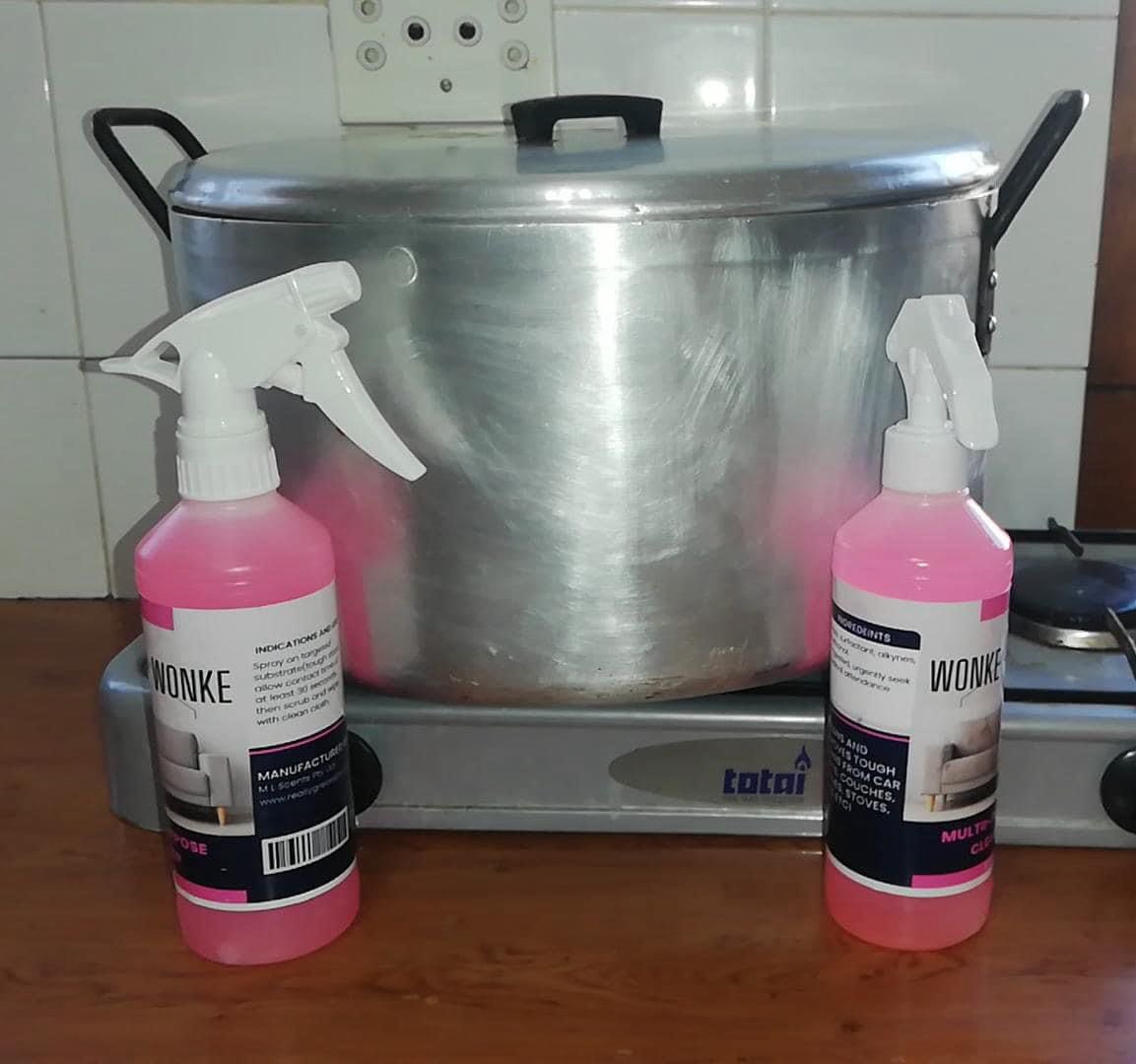 Jamani_Khanyi's tweet photo. Don’t say I didn’t plug you with @ML_scents products. They work magical and very affordable Nkosiyam.

Ever since I started using them my room is very clean and smells good 😌 #MLScentsPocketStainRemover .

Shop here: https://t.co/uou3tL5XDl https://t.co/lhZuyrtSWK