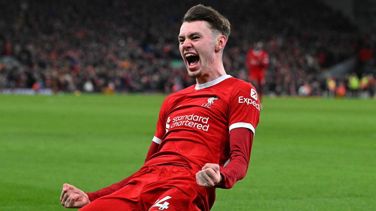 al_mukhbir's tweet photo. According to the latest updates, Liverpool thrash Chelsea 4-1 at Anfield and go five points clear of Arsenal at the top of the table.
#Liverpool #Chelsea #PremierLeague #Football #TableLeaders #SportNews #Blast #Balochistan #snowfall #Mach #BreakingNews #America #Spain #Satan https://t.co/zCEUIRSpI3