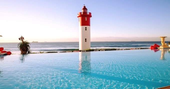 Hashtag_Hol_ZA's tweet photo. 😍Month of Love - Make It a Royal Affair!

 Luxurious Red Carnation Local Getaways - where each hotel has a unique story to share, from its intriguing history to its exceptional design and one-of-kind experiences. https://t.co/IZN5GHey35