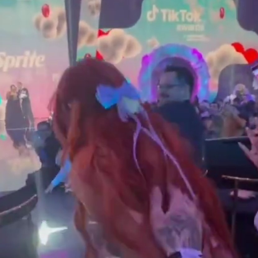 bratzmuaa's tweet image. la manoooo LA MANOOOO la MANO