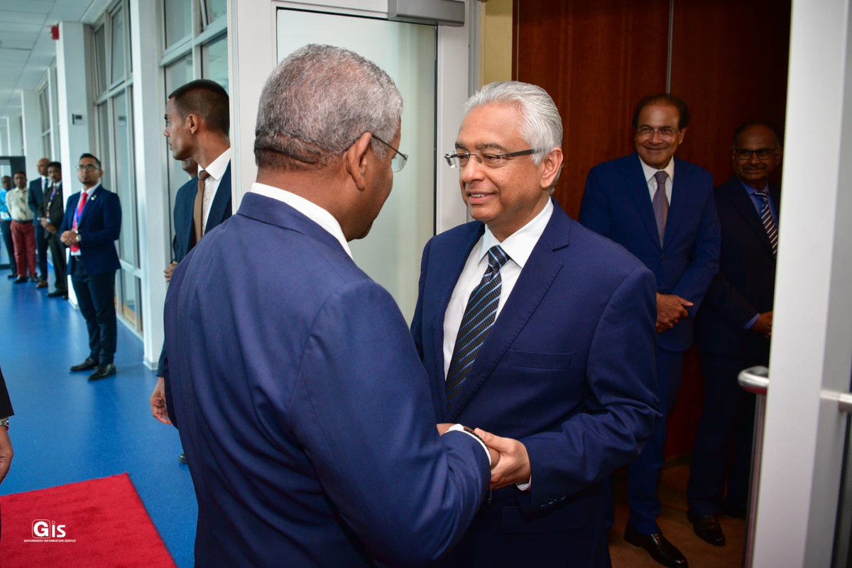 Arrival of the President of the Republic of Seychelles, Mr Wavel Ramkalawan in Mauritius yesterday afternoon, as the Chief Guest for the commemoration of the 189th Anniversary of the Abolition of Slavery in Mauritius.