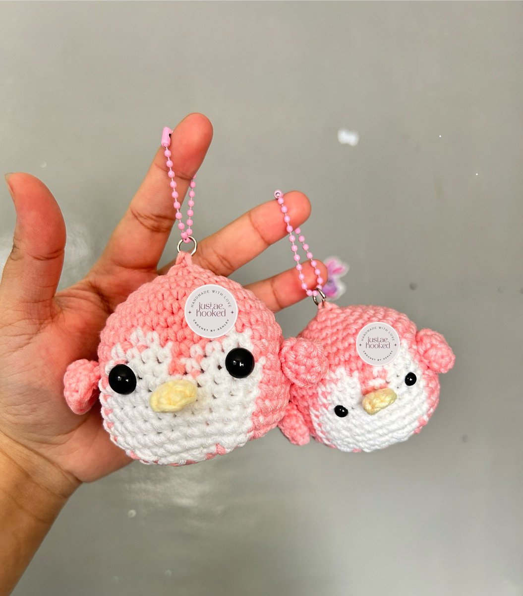 caratzenbns's tweet photo. wts lfb 

I’m selling crochet items. I'm also open for commissions na pwedeng pang freebies sa concert ni baek🥰 

just dm me :> 
mop/d: gcash &amp; sco 
#2024BAEKHYUNASIATOUR #LONSDALEITE https://t.co/lCFzXTgy8k