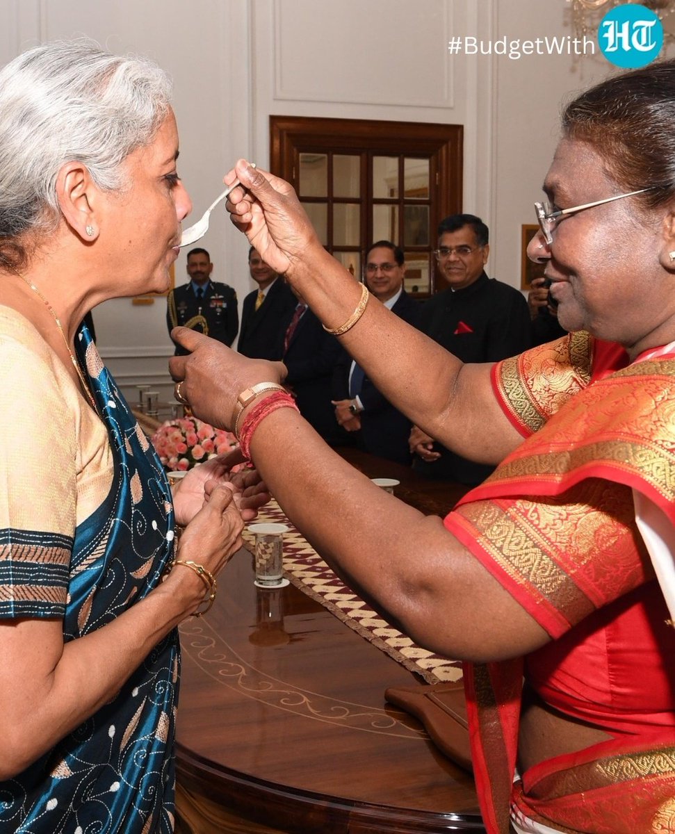 AnkitBi71422303's tweet photo. @nsitharaman @rashtrapatibhvn महिला सशक्तिकरण इक्कीसवीं सदी में नया भारत आर्य समाज में महिलाओं की शक्ति के अनुरूप प्रगति के पथ पर अग्रसर।नारी वंदन सदैव सर्वोपरि। @PMOIndia https://t.co/vRDwC2iTbj