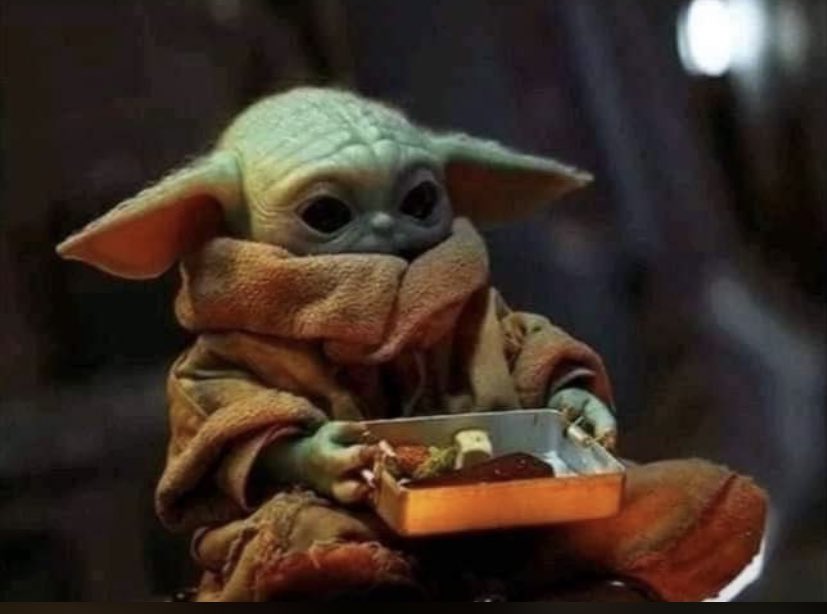 Me complaining that i have no social life when in reality i love staying home and not talk to anyone for several days in a row🌝