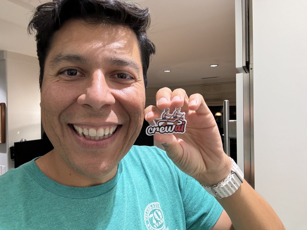 RayFernando1337's tweet image. #CrewAI came through with the stickers!