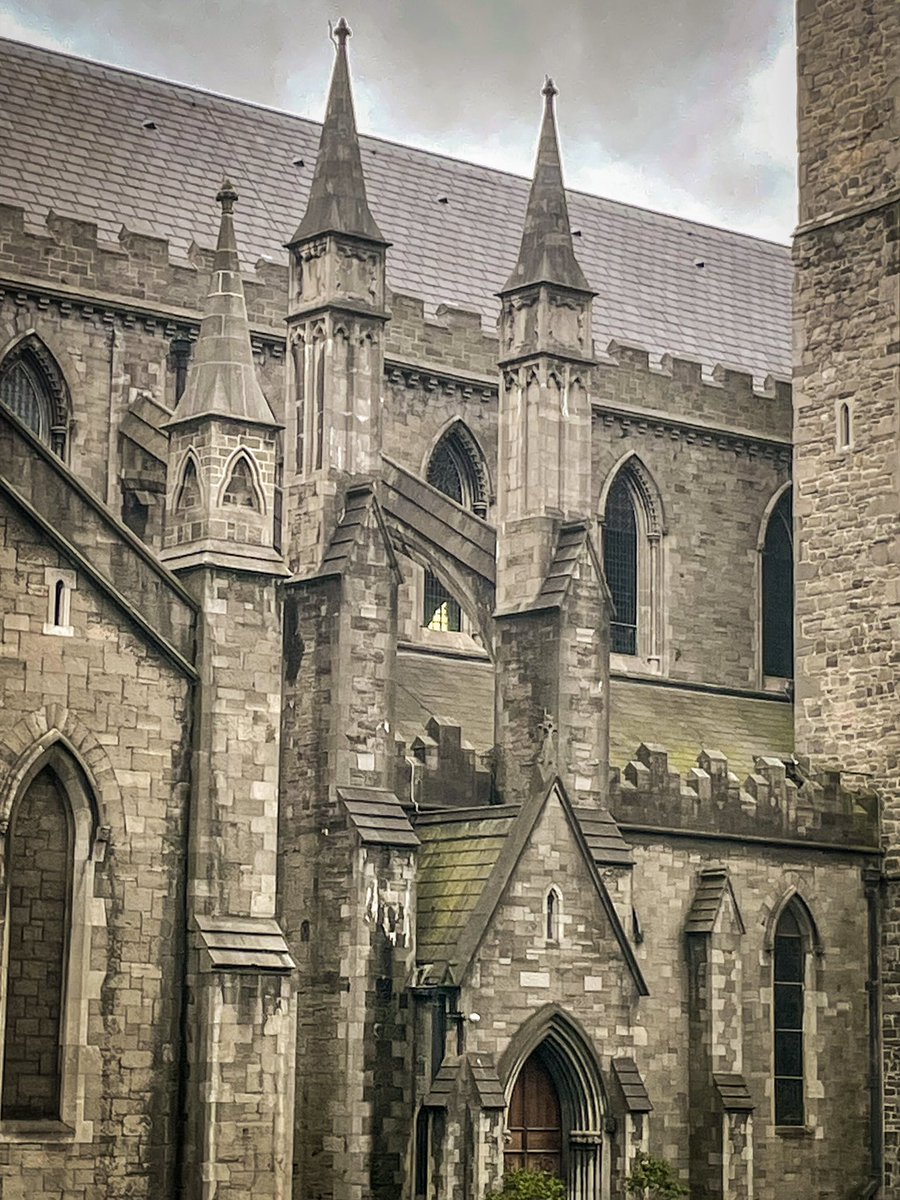 Some—turrets? spires?—at St. Patrick’s Cathedral in Dublin.

#turret #spire #church #cathedral #historicbuilding #dublin #ireland #landmark #wanderlust #travel #travelpics #solotravel #JustGo