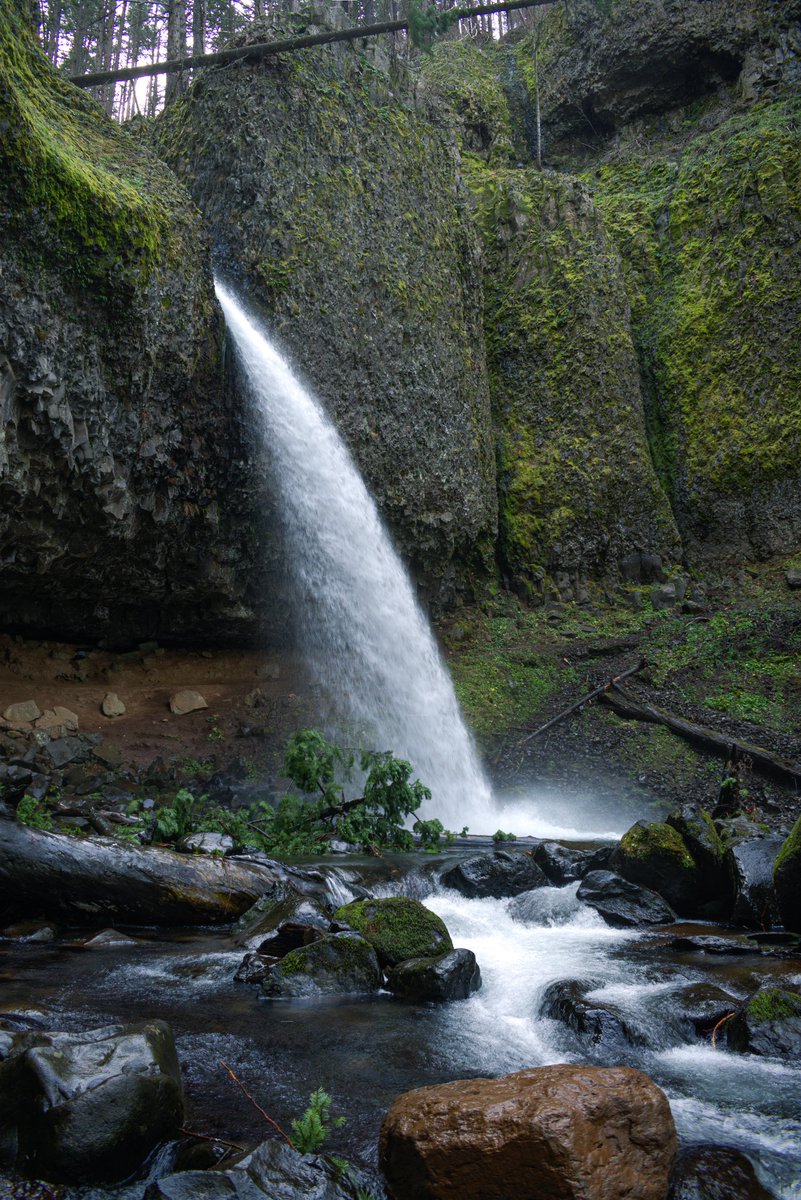 ConnorTomlin98's tweet photo. A little waterfall action never hurts https://t.co/cj4oVPl4jP