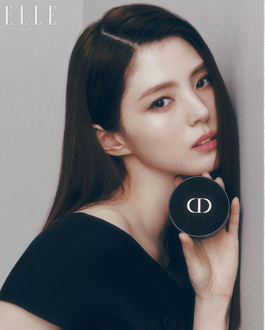 Amidst the symphony of life, she dances to the rhythm of her own enchanting melody, a vision of loveliness that unfolds like a blooming flower, unveiling layers of charm and sophistication.