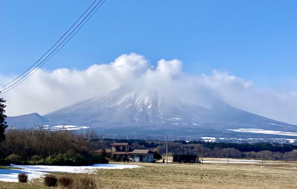 GenaZep's tweet photo. この冬は
本当に雪が少ないなぁ https://t.co/szUwrHbAfH