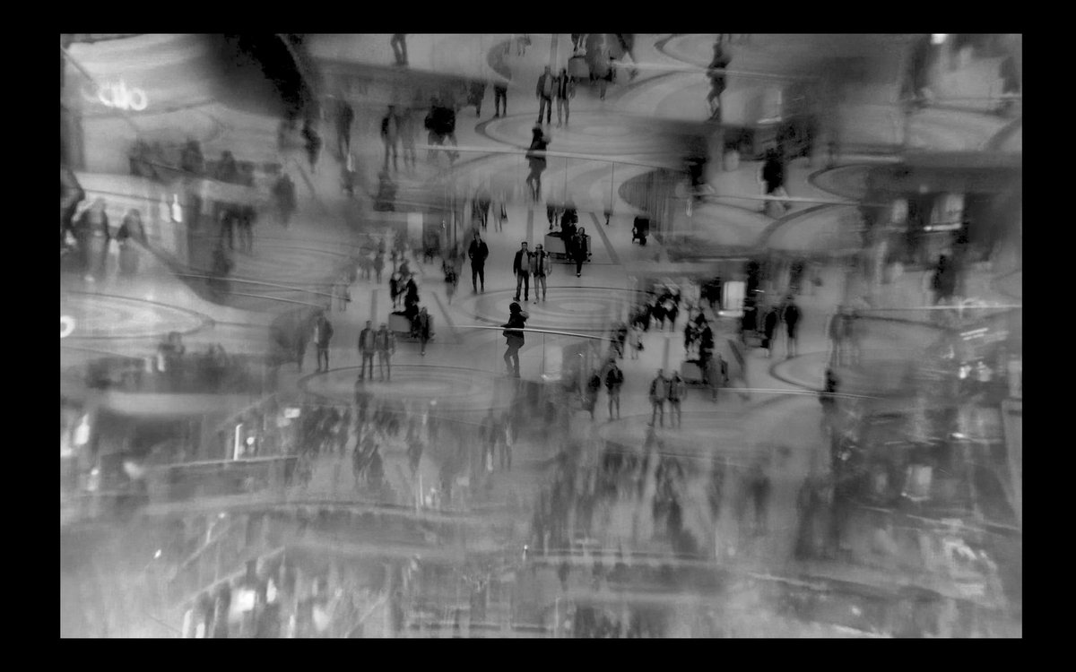 FilmsFra's tweet image. 🎬 Twined 

Twined is a film that seeks the audience to view the world in two sets of lenses, a natural world and a distorted world. 

My first film of 2024 is out now! 

Film by Frazier de Mesa

Watch it here⬇️
youtu.be/I1J8-vKEEb0?si…