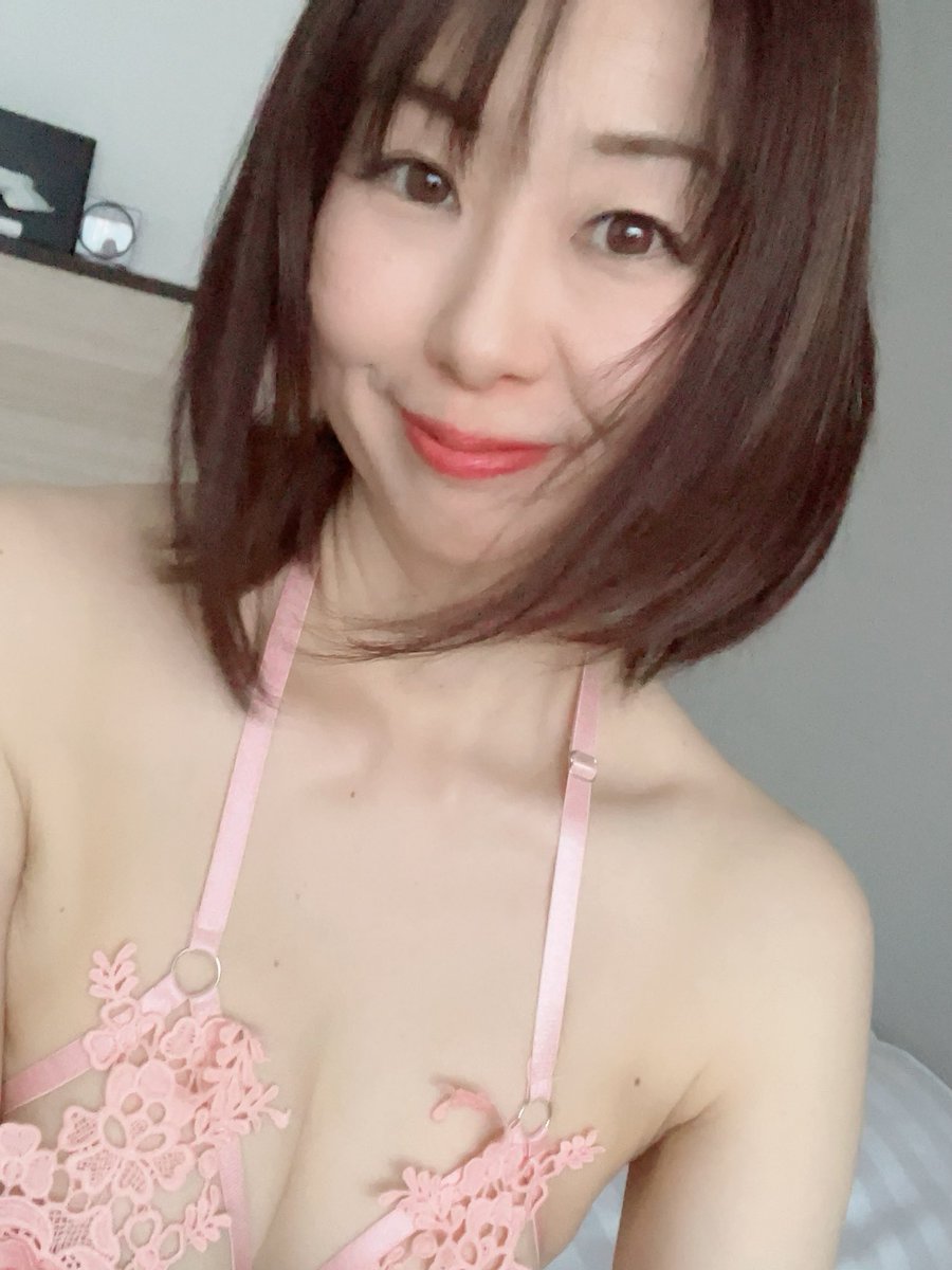 shiraishi_hika3's tweet photo. ミーミューズ | 白石ひかる |  https://t.co/fjp6NmQwTm #ミーミューズ #Mimuse

2月もよろしくお願いします🥰✨✨
ミーミューズに投稿しました〜✨
VIPのバックナンバーと
単品のVIP動画のご購入もありがとうございます🥰🙏

新規会員様も募集中です♪ https://t.co/SONy5LtEWQ