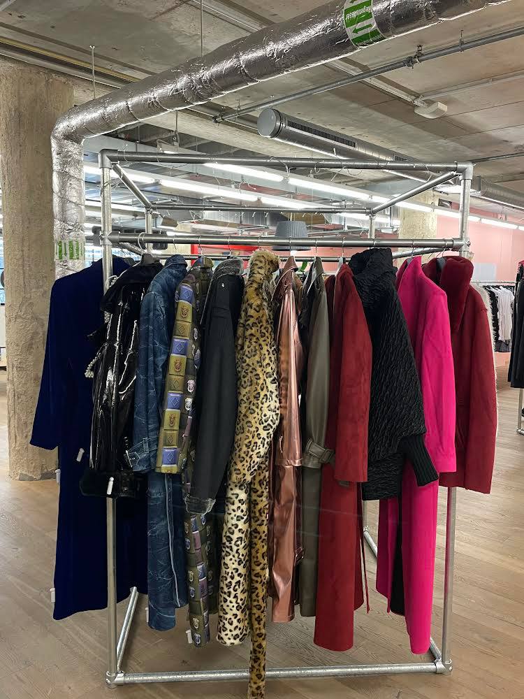 allert_julia's tweet photo. FIND US IN 📍 studio183_berlin
#JULIAALLERT #fashion #style #designerbrands https://t.co/6wCOxz3tNI