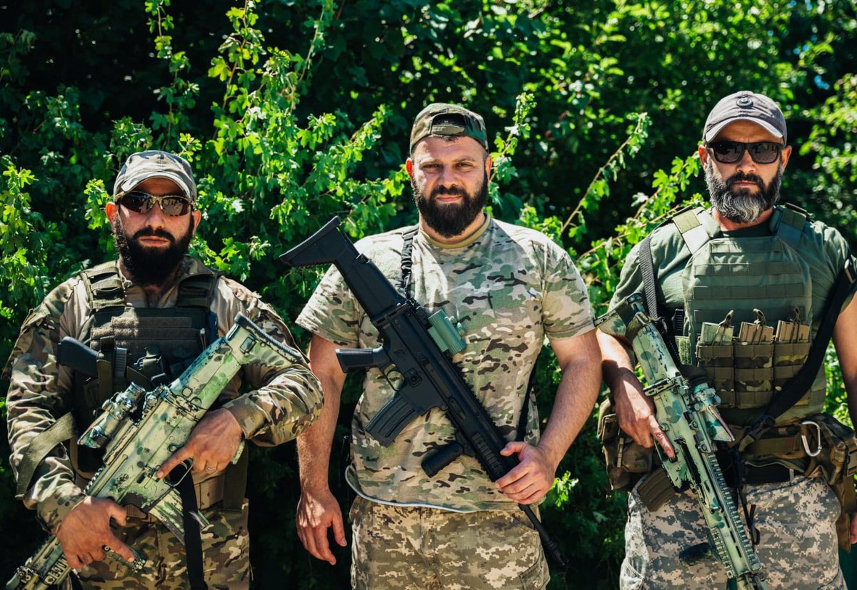 Mamulashvili_M's tweet photo. When there are not enough weapons, we have to defend freedom with our bodies.
RIP  Gocha and Zuriko
They were not afraid to give their lives for freedom! https://t.co/YpfioZ1dDN