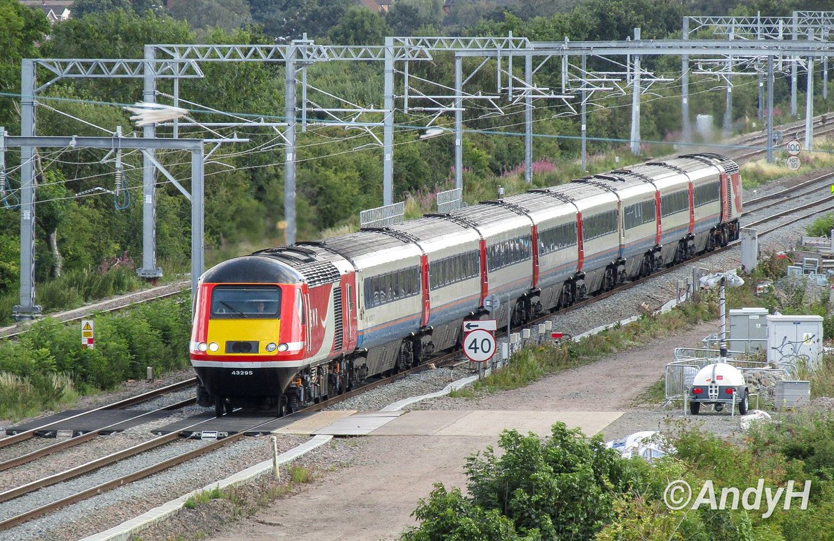 holtona72's tweet photo. #HighSpeedThursday Drove past the carriage sidings at Yarmouth yesterday &amp; saw debranded ex #EMR #HST power car 43295 on an @_Allelys trailer, presume for movement to the dock for export? Here's some of my pics of her in #MML service at Glendon, MHR, Leeds &amp; Kettering. 2020/2021 https://t.co/b2qRNIE0fz