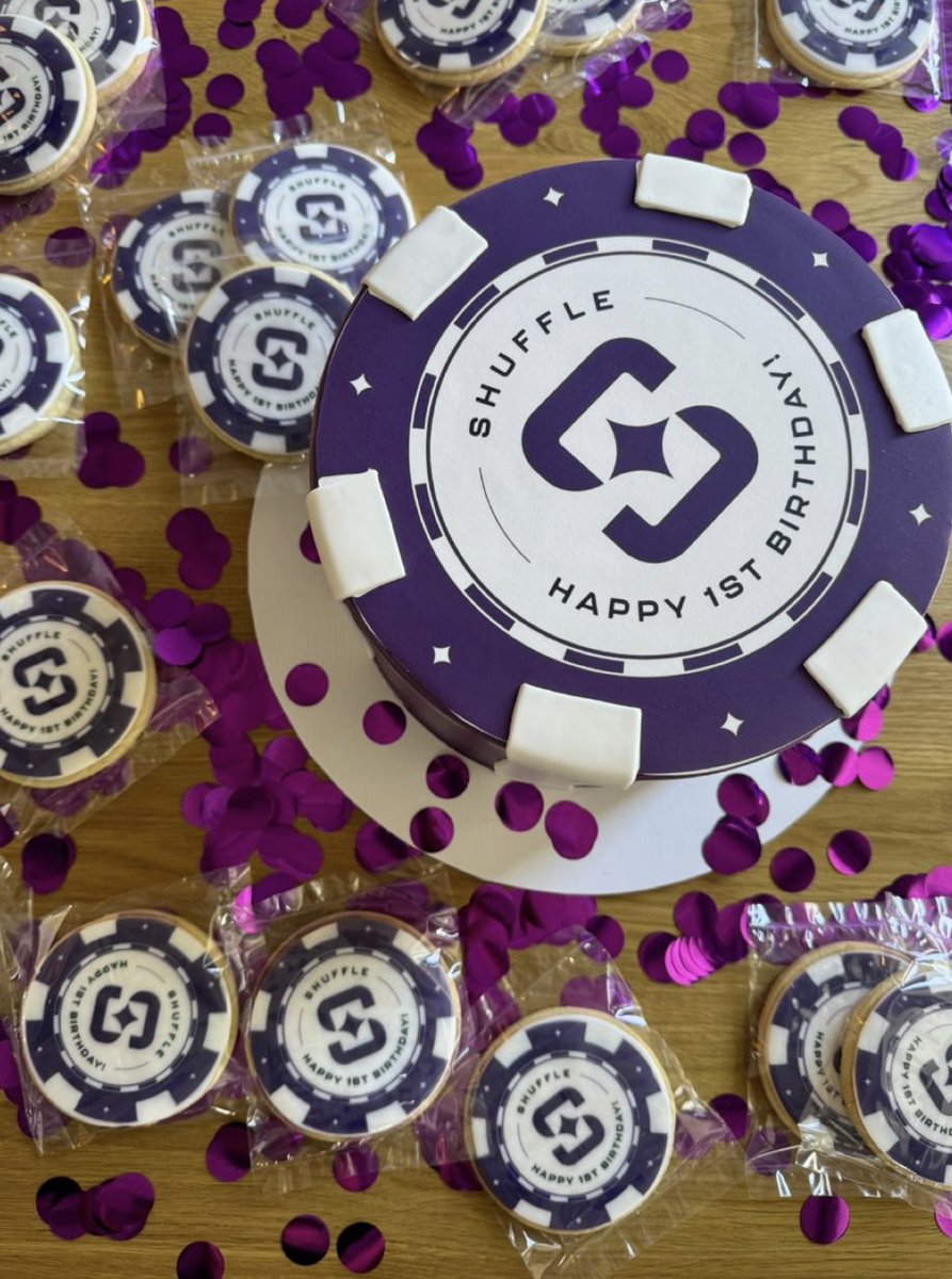 A l'occasion du 1er anniversaire de Shuffle on vous fait gagner 100$ (10 x 10$)   

Pour participer :  
1 • Follow <a href="/shufflecom/">Shuffle.com</a>
2 • RT et LIKE ce Tweet 
3 • Met ton pseudo SHUFFLE en commentaire 

Tirage au sort le 02/02/2024 à 18h