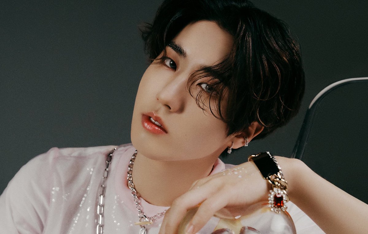kwaveone's tweet photo. HAN'S HEALTH UPDATE
Attention, STAYs: HAN is on a health break. 🛌 SKZ’s ROCK-STAR event will miss his energy, but health comes first! Wishing HAN a speedy recovery. 🌟
#GetWellSoonHAN #StrayKids #STAY @Stray_Kids https://t.co/KvABLnrx9e