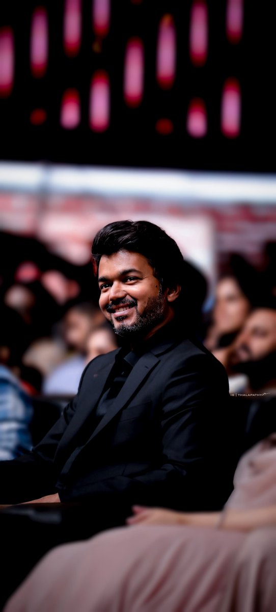 thalapathyxt's tweet photo. Master AL Wallpaper Designs 😍

[Retouched version for wallpaper]

𝑫𝒓𝒐𝒑 𝒂 🤍

For more wallpapers join us our telegram channel
⇩⇩⇩⇩
https://t.co/1raqOeQFav

@actorvijay
#thalapathyxt 
#master #kuttystory #masteraudiolaunch #thalapathyspeech
#thalapathy #Vijay

@m_gajan https://t.co/Tv5EqU1Umi
