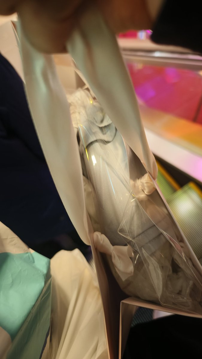 成为会员了笑死
这家败家店
以后我要是主营业地雷你们会喜欢吗
#cd #伪娘 https://t.co/XegGTtCfV6