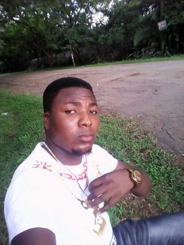 FazzioEl's tweet photo. @Lawsonyanh @Zvoutete14 @HeraldZimbabwe @TwabicSence Tiri kumuziva, mfanha wacho https://t.co/Tb6n3e9KMM