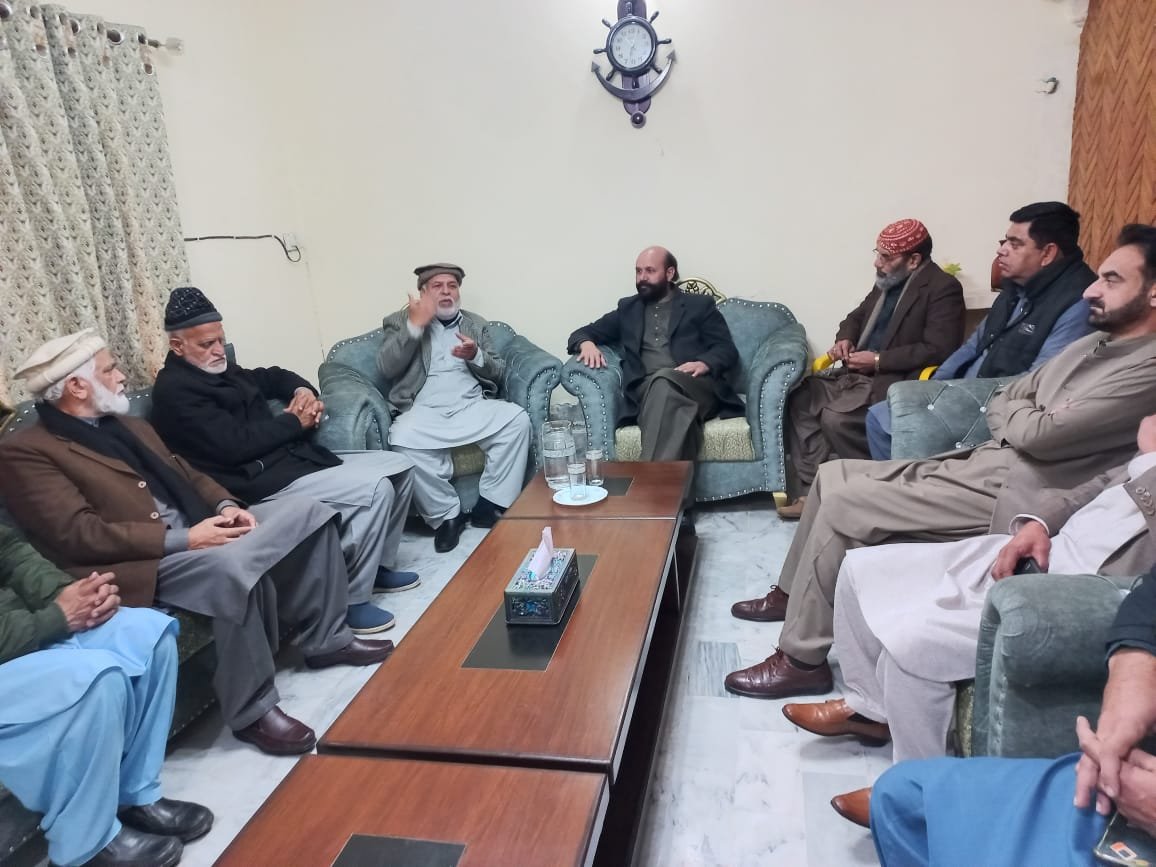 PATofficialPK's tweet photo. پاکستان عوامی تحریک کے نامزد امیدوار برائے NA-53 سردار محمد منصور خان کی جان کالونی سکیم تھری میں کارنر میٹنگ، شرکاء کا مکمل حمایت کا اعلان 

#Elections2024 #NA53 https://t.co/ciFyqR8K3r