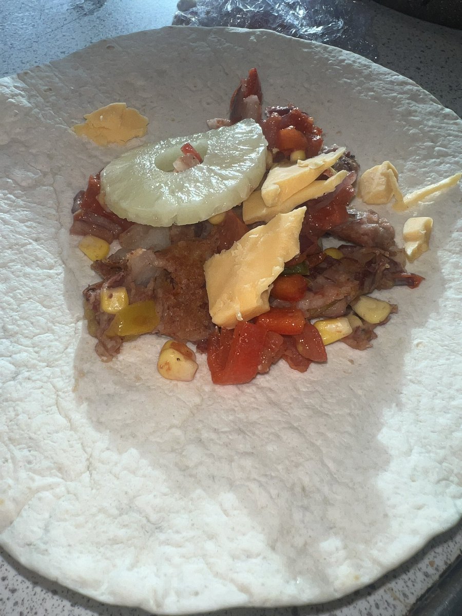 MrsOrwinPE's tweet photo. Bean burger wraps with pineapple salsa on toasted wraps this morning with Athena 7/8 @AstreaDearne Well done everyone! They smelled and tasted amazing!🤩 https://t.co/jRSq2aosuV