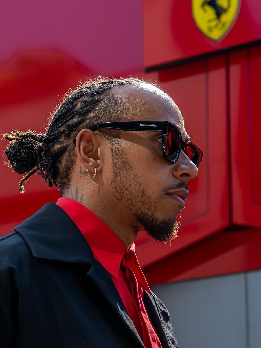TristanHomy's tweet photo. Lewis Hamilton et Ferrari, c'est OFFICIEL !

Le Septuple champion du monde partira de chez Mercedes pour Ferrari dès fin 2024.