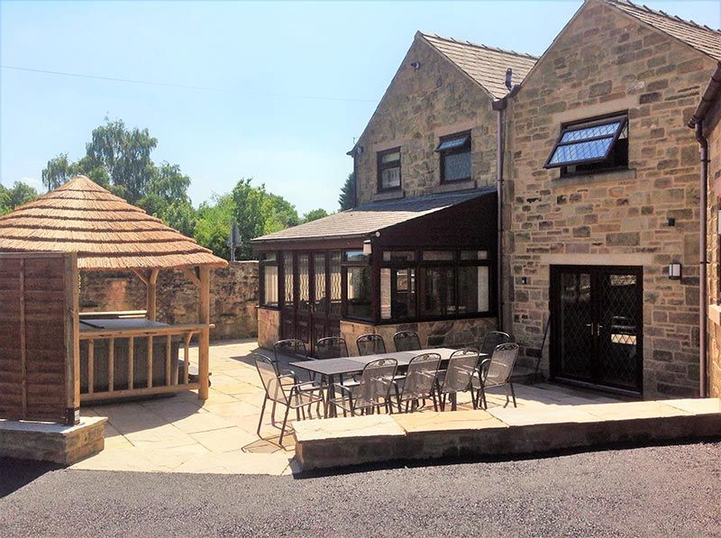 TheHolidayCots's tweet photo. Looking for a luxurious getaway in Derbyshire? Look no further than The Escape in Two Dales near Matlock!
๐๏ธ Sleeps 1-10
https://t.co/lstScfOAoB
#TheEscape #TwoDales #ChildFriendly #DisabledAccess #HotTub #SelfCatering #Holiday #Derbyshire #Getaway #Luxury #Retreat #Explore https://t.co/IRl7xADVdh