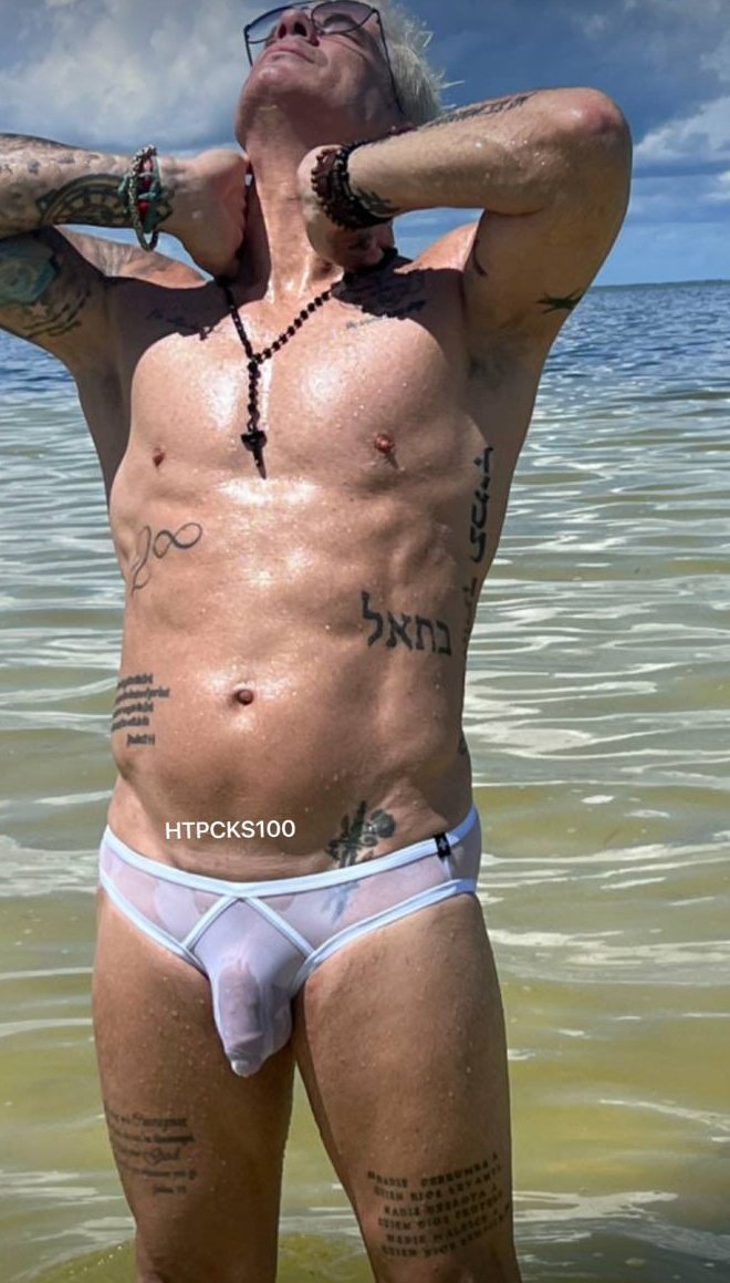 menbodyfanatic's tweet photo. Fernando y su enorme bulto de toda la vida 🤩 https://t.co/CUiSouPZPP