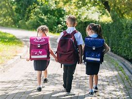 EalingSTARS's tweet photo. 🌞Hello February! 🌞Kickstart a healthy routine with #WalkfromSchool 👭Parents, let's enjoy fresh air, bond with our kids, and make every step count. Embrace an active lifestyle this month! 💪🚶‍♀️🚶‍♂️ #FebruaryActive #Parenting💪 #ActiveLifestyle @EalingLivingSts @EalingCouncil 😀🛴 https://t.co/WpmoOs5n5i