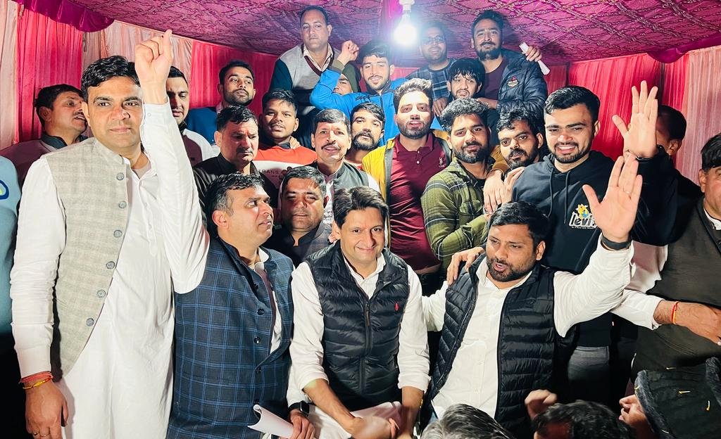 DeependerSHooda's tweet photo. महम व कोसली में... https://t.co/msUKheCa09
