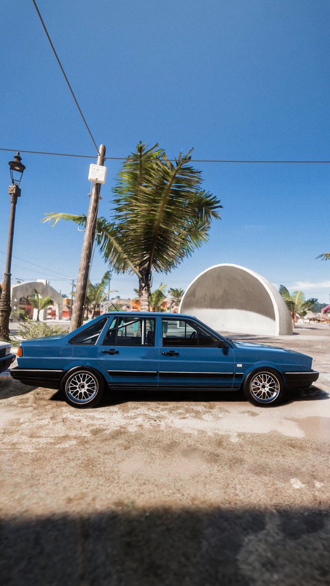 custodios_vp's tweet photo. VW SANTANA B2 2012
@ForzaHorizon 
————-
Fiz esse santana com a cor que acho mais proxima do nosso GLS 2.0 1990… que adiçao ao jogo, independente de ser pago, pra eu que sou brasileiro e convivi com essa geração do santana é algo imensuravel… 🇧🇷🫶🏻 #forzashare #forzahorizon5 #fh5 https://t.co/hnFITSyO7f