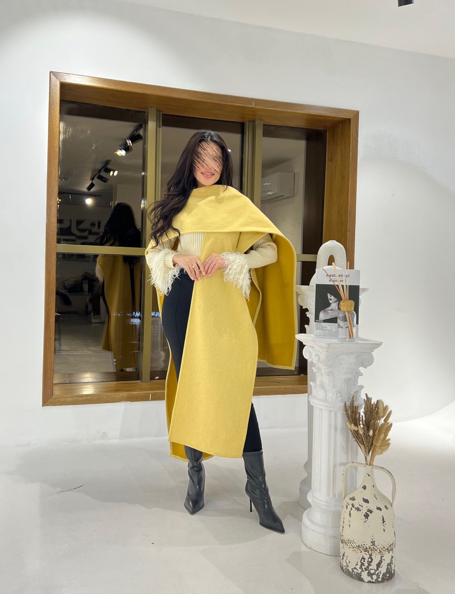 شال طويل من قماش الجوخ الأصفر بتصميم أنيق 💛💛💛💛
قطعة من الجوخ الأصفر بحجم يتناسب مع متطلباتك.
تتيح لك قطعة الجوخ الطويلة الشكل الملفوف الدفع
يمكن لبس الشال بعدة طرق مختلفة
اطلبيه من الموقع 
 #الخميس_الونيس