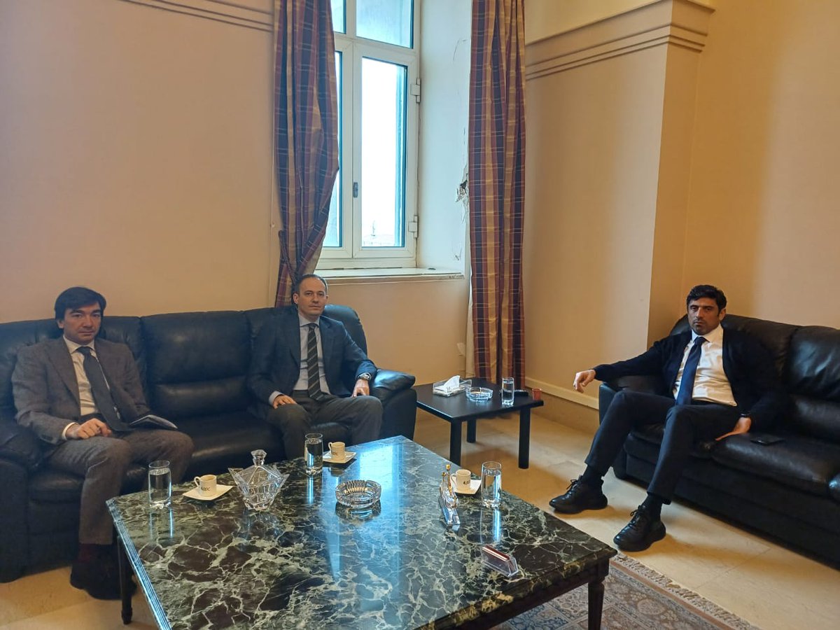 استقبل رئيس لجنة الحوار اللبناني الفلسطيني الدكتور باسل الحسن في مكتب اللجنة في السرايا الكبير نائب رئيس البعثة الروسية ماكسيم رومانوف يرافقه الملحق السياسي في السفارة الروسية في لبنان بيتر بروكوبييف. rb.gy/jo01dv
To read in English: shorturl.at/ikyOU