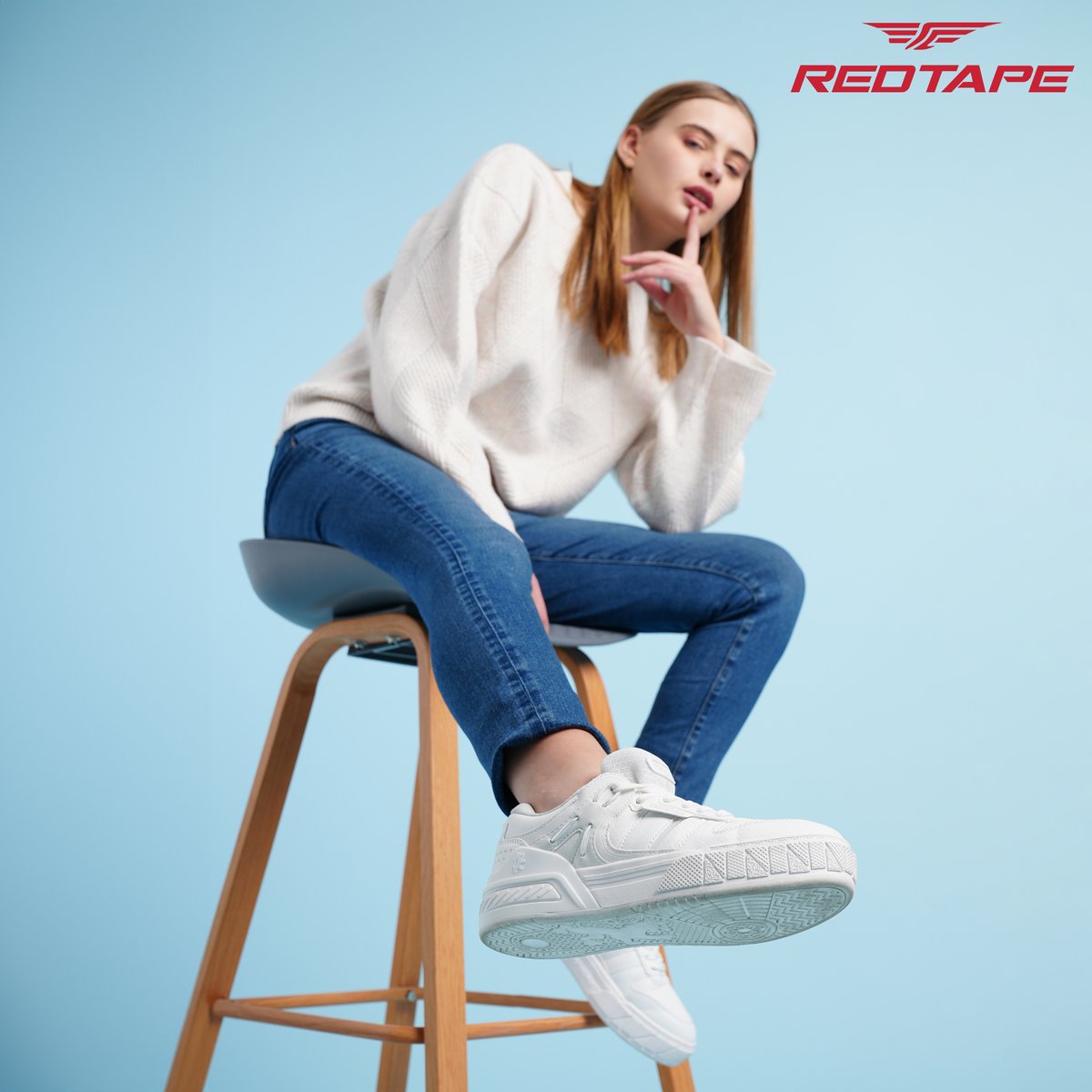 RedTapeindia's tweet image. Stay warm and stylish all winter long! Bundle up in comfy layers and step out joyfully.
.
.
.
.
#winterfashion #coldweatherstyle #cozychic #warmandstylish #winterwardrobe #fashionforward #snowystyle #layeredlook #bootsseason #staywarmlookcool #trendywinter #chillydaysfashion