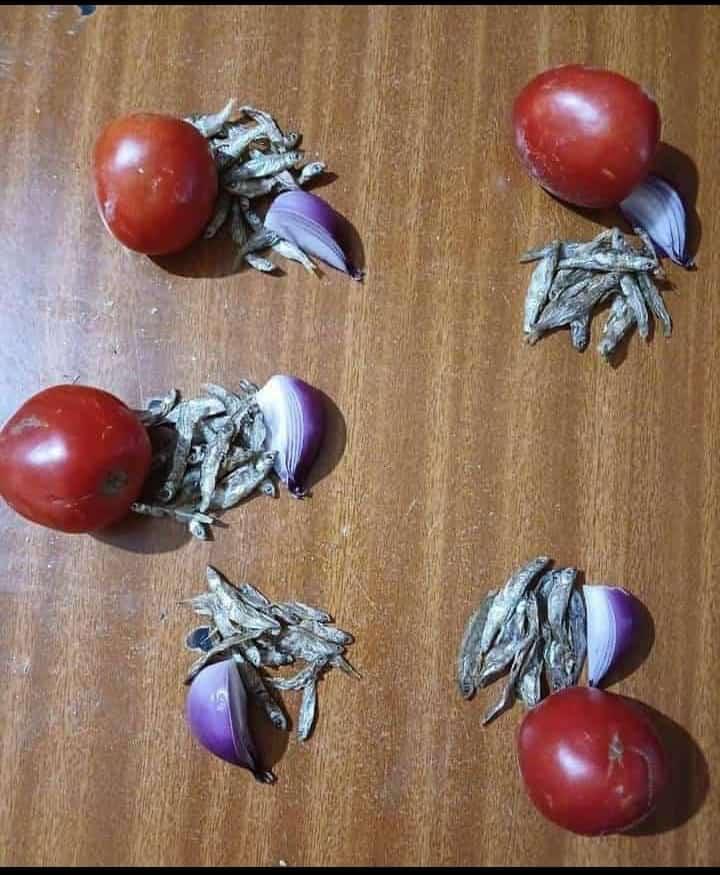 IrakozeTrsor1's tweet photo. Mwabinye hakurya yakanyaru 🤣🤣🤣🤣 emweeee!!! @byukavuba na @sindaza mwakwiyiziye!! https://t.co/yVTJXPtyRW