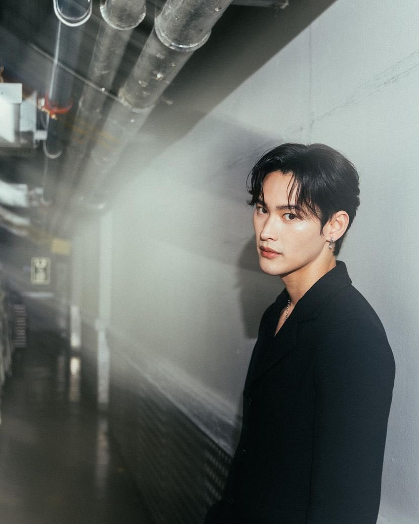 miwje_'s tweet photo. หล่อทุกองศา รูปสุดท้ายใครคิดท่าโพส เอเลแก้นท์ไม่ไหว #number_9th https://t.co/YtHmOTo3hy