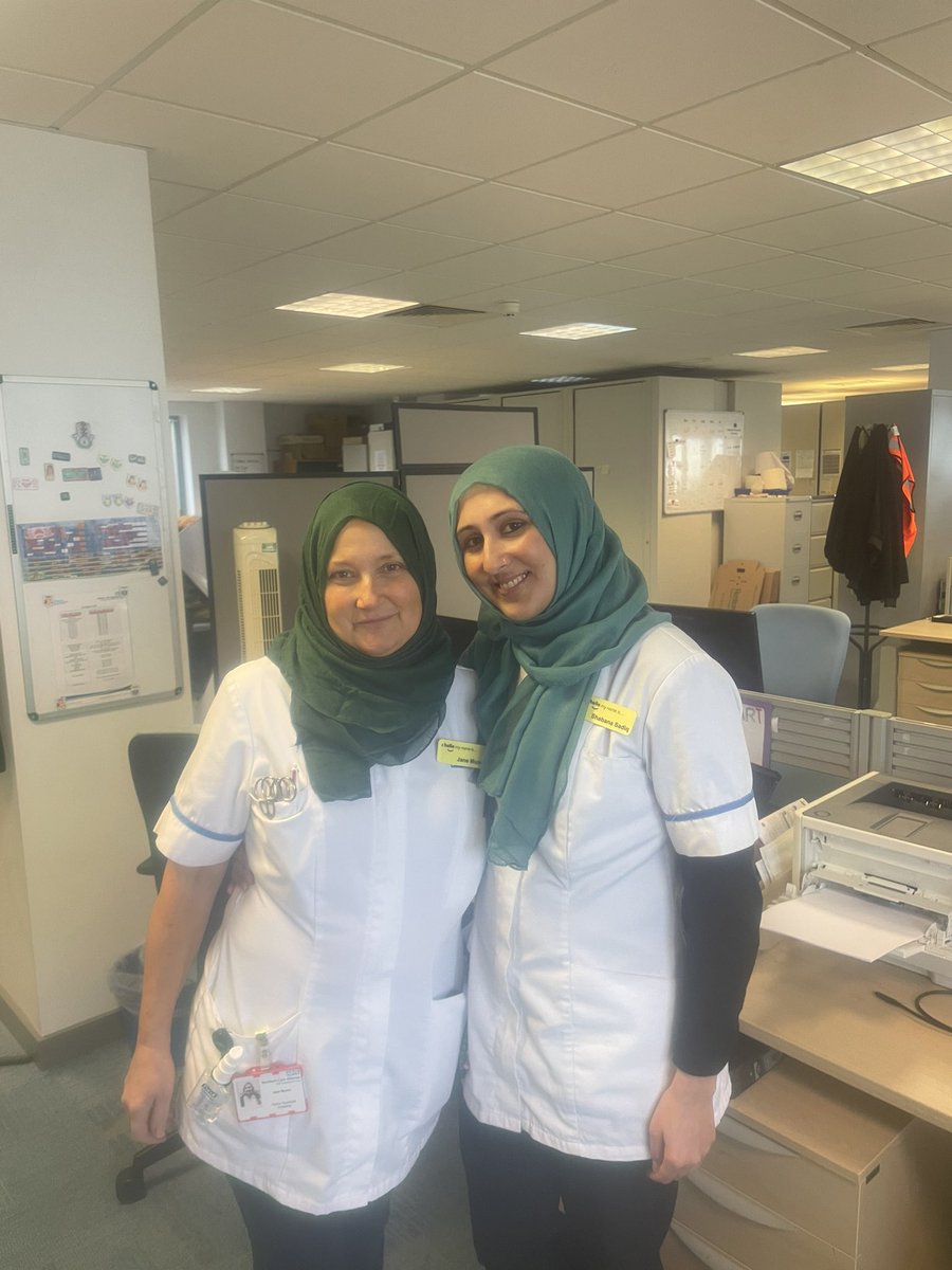 Shabana00559915's tweet photo. World Hijab Day celebrations with my friends and colleagues 💚💚@NCAlliance_NHS standing in solidarity veiled in strength @WorldHijabDay. 
@OldhamCO_NHS @Paula_Baker1 @HelenAshton4851 @SaraHandley9 @heathercaudle @VictoriaDicken4 @DND1t https://t.co/vdPNf10HKa