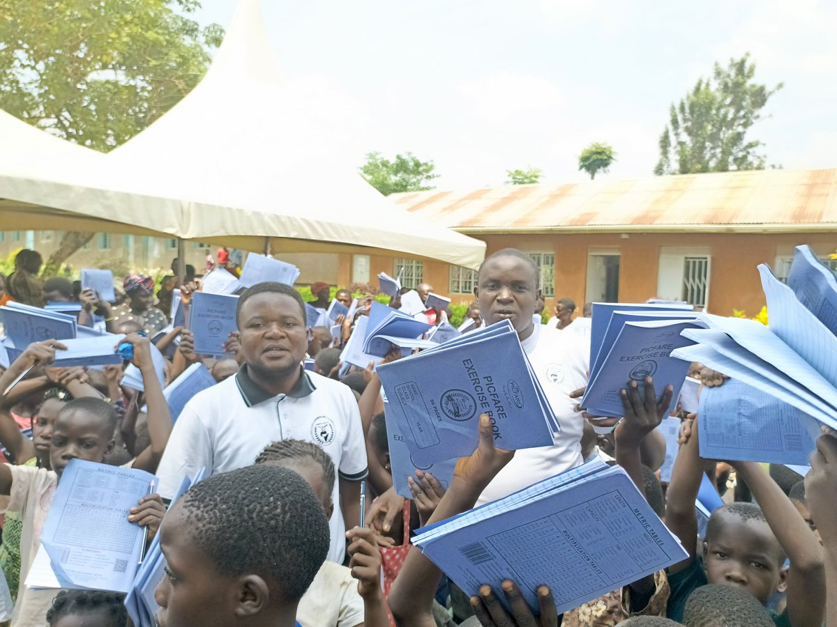 AYOWECCA UGANDA. tweet media